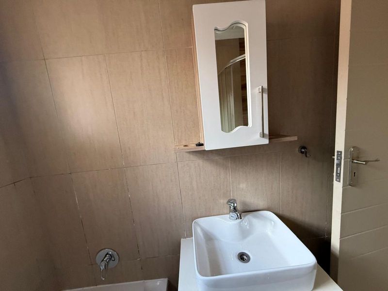 Apartment For Sale in Philip Nel Park - Photo 8