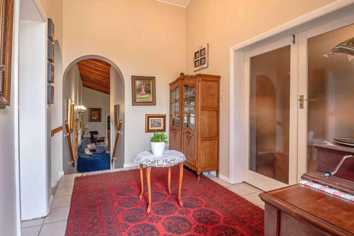 House For Sale in Robertson Central - Photo 4