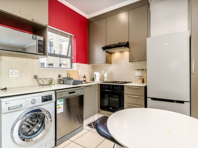 Apartment For Sale in Craigavon - Photo 2