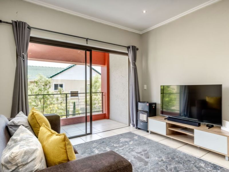 Apartment For Sale in Craigavon - Photo 4