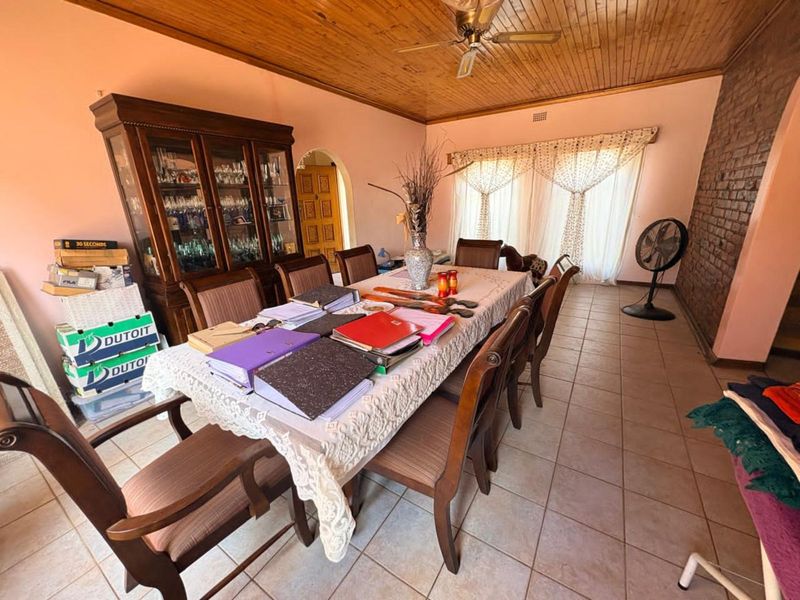 House For Sale in Riviera - Photo 9