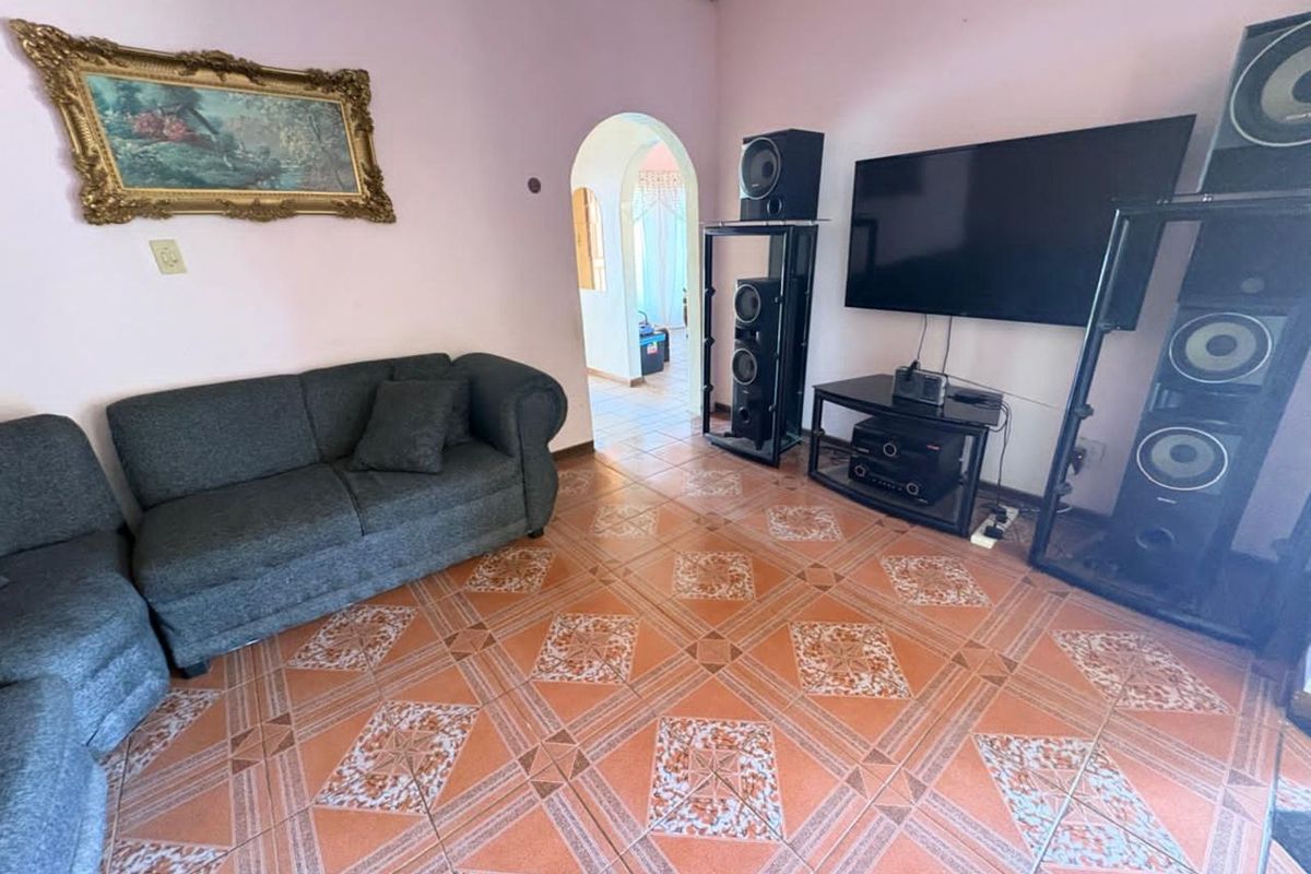 House For Sale in Riviera - Photo 4