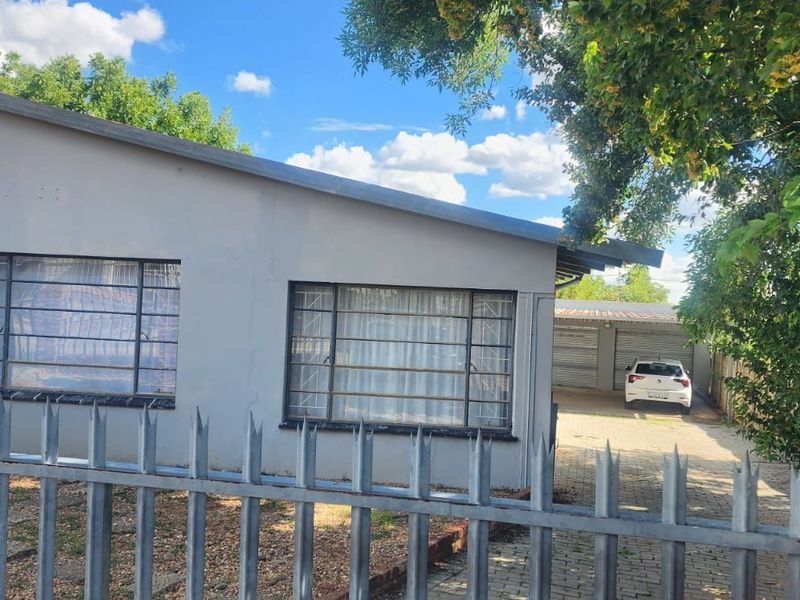 House For Sale in Morewag - Photo 2