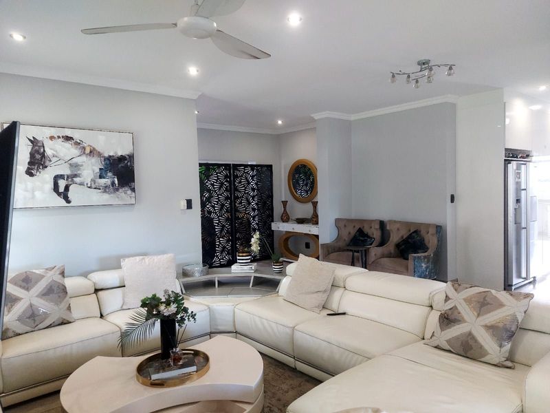 House For Sale in Savannah Country Estate - Photo 4