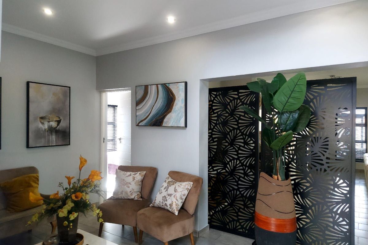 House For Sale in Savannah Country Estate - Photo 3