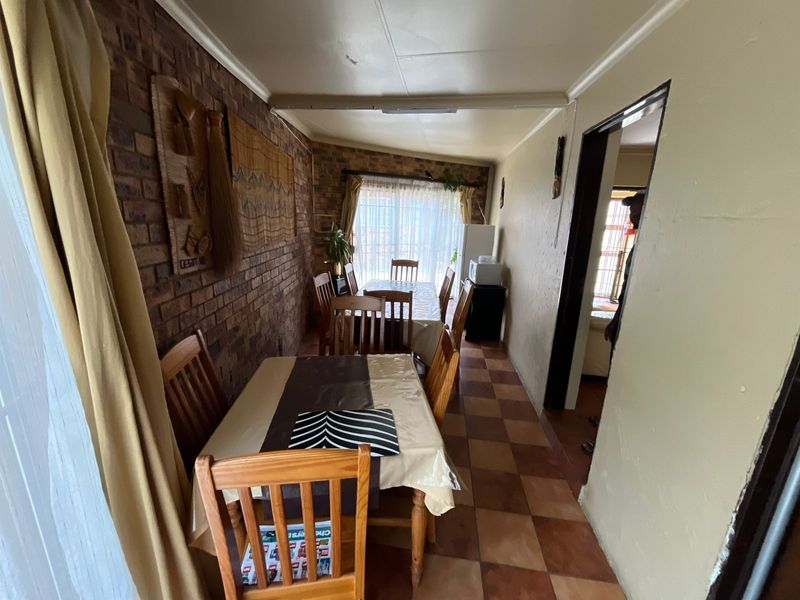 House For Sale in Birch Acres - Photo 5