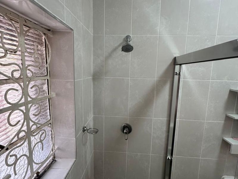 House For Sale in Westdene - Photo 9