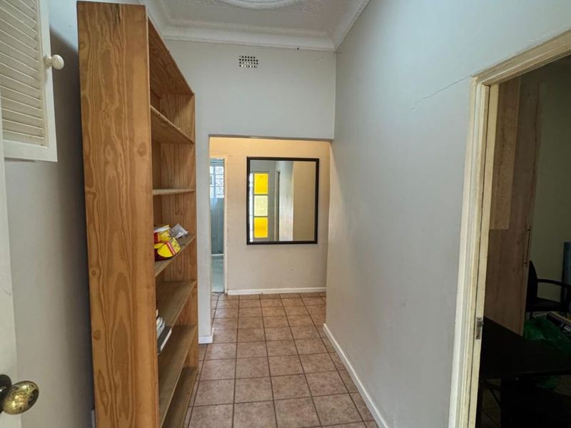 House For Sale in Westdene - Photo 7