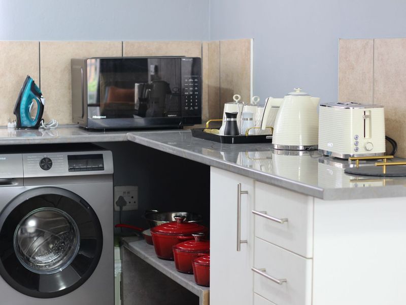 Apartment For Sale in Northgate - Photo 9