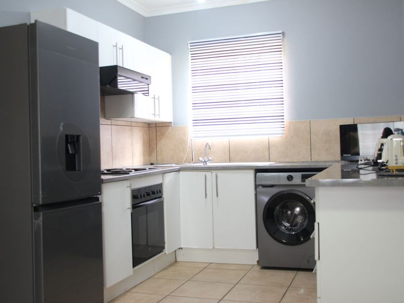 Apartment For Sale in Northgate - Photo 7