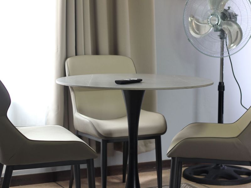 Apartment For Sale in Northgate - Photo 4