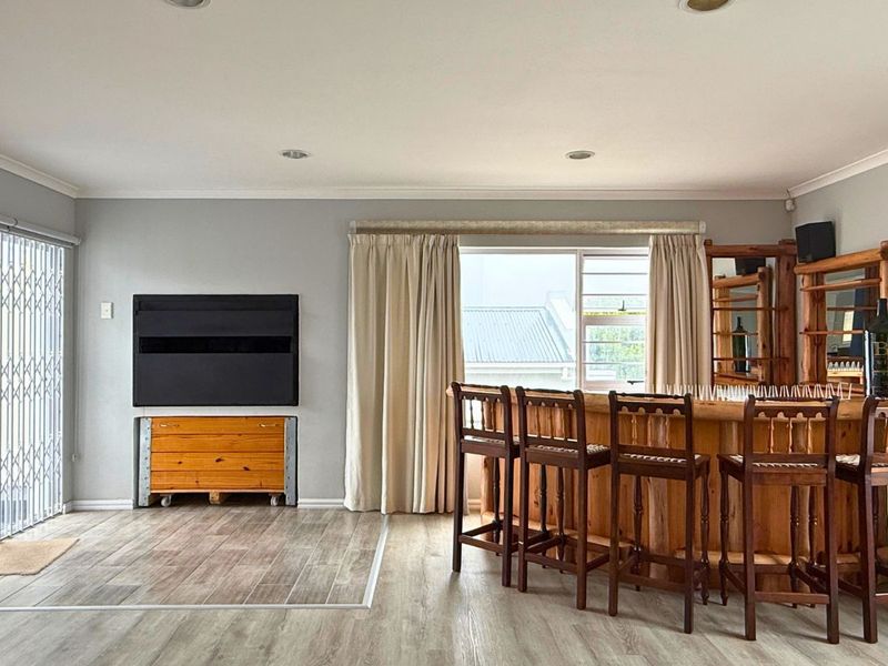 House For Sale in Franskraal - Photo 5