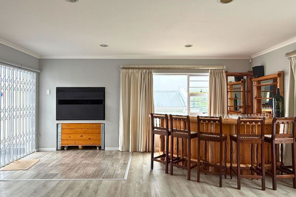 House For Sale in Franskraal - Photo 5