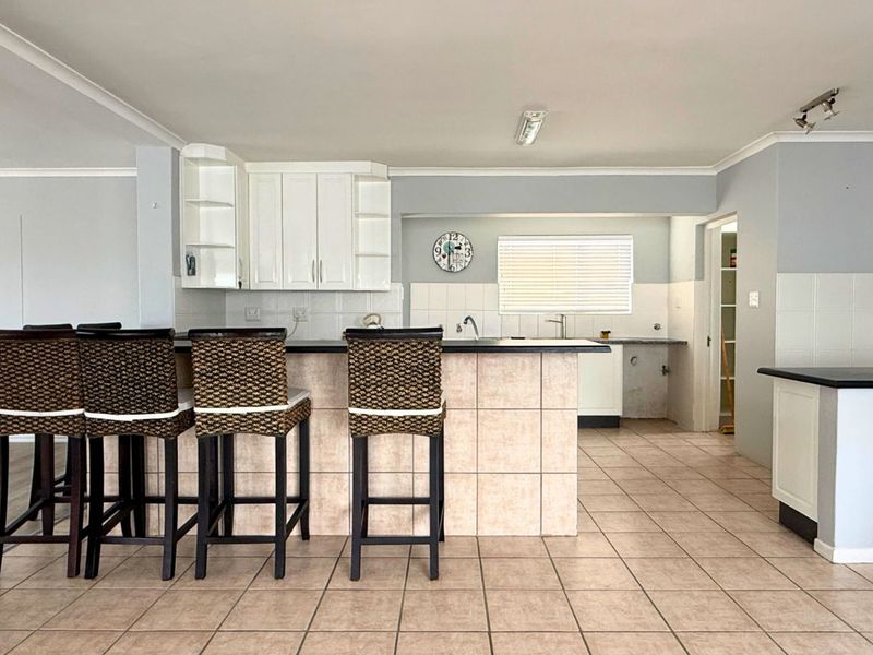 House For Sale in Franskraal - Photo 10