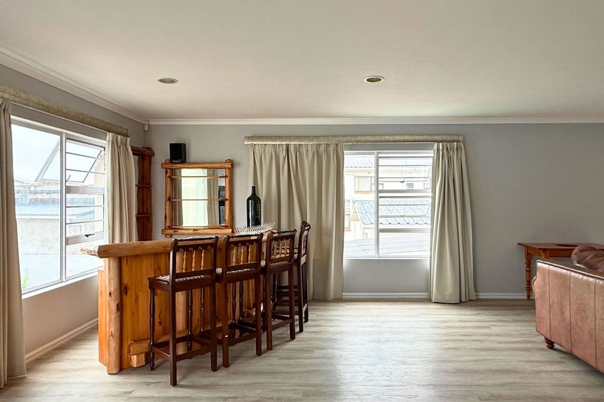 House For Sale in Franskraal - Photo 4