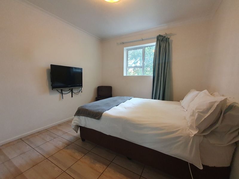 Apartment For Sale in Pinelands - Photo 9