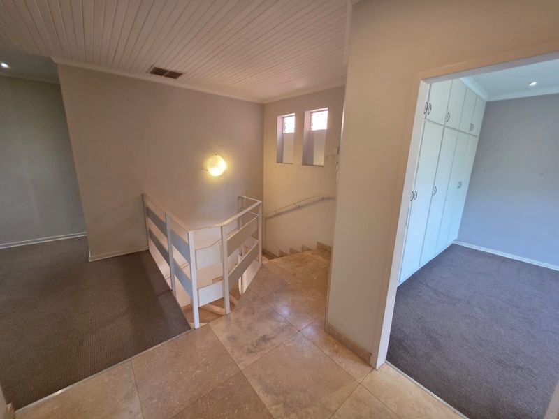 Townhouse For Sale in Memorial Road Area - Photo 7