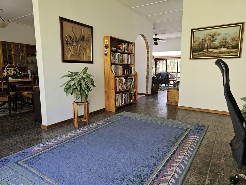 House For Sale in Glen Barrie - Photo 9