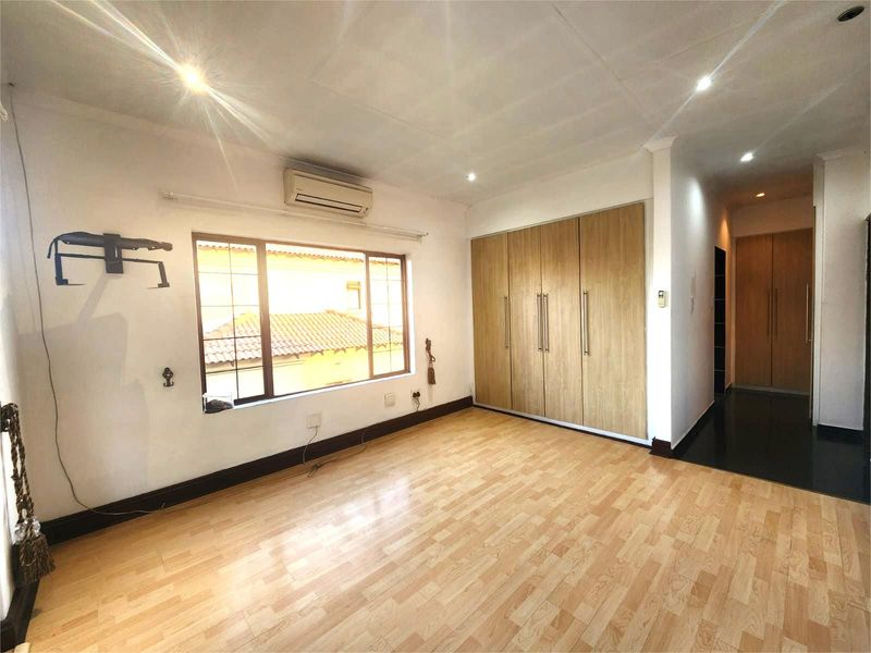 House For Sale in Amberfield - Photo 9