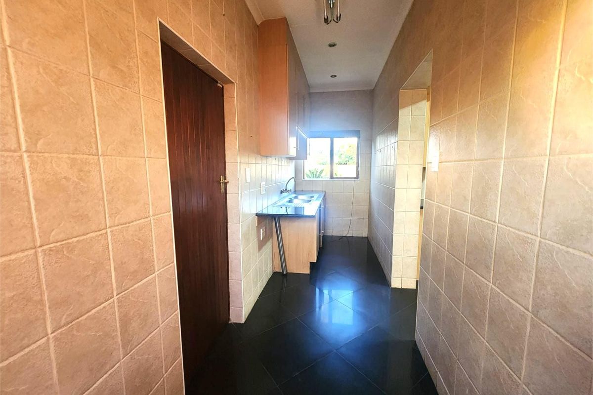 House For Sale in Amberfield - Photo 5