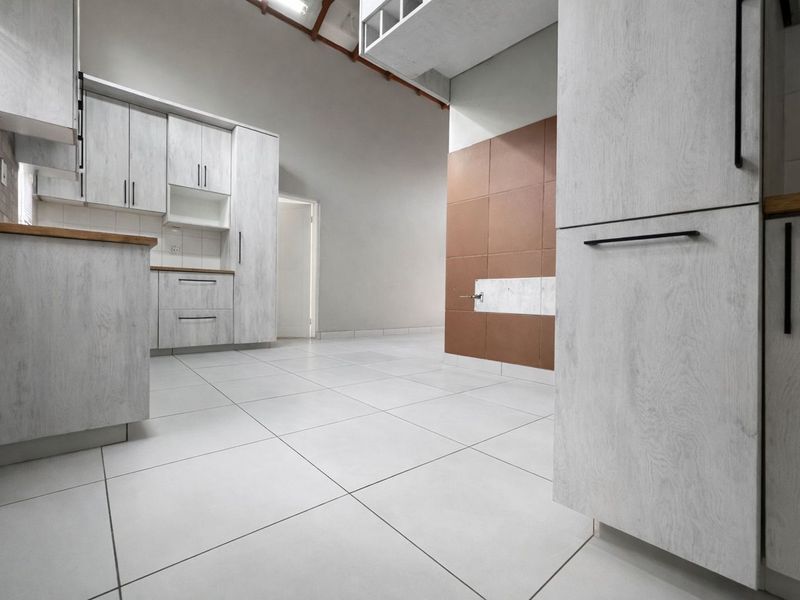 Townhouse For Sale in Ermelo Central - Photo 10