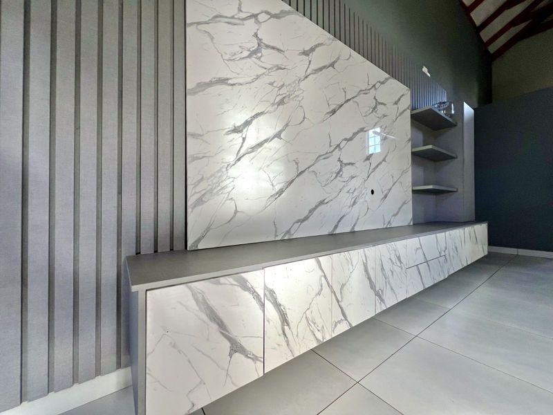 Townhouse For Sale in Ermelo Central - Photo 6