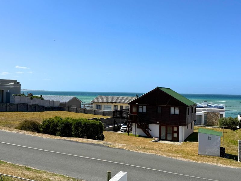 House For Sale in Franskraal - Photo 4