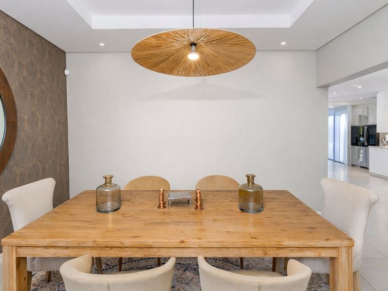 House For Sale in Bryanston - Photo 3