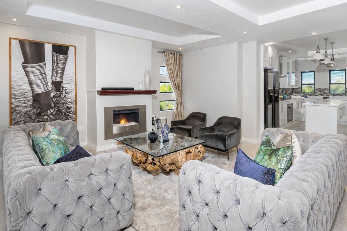 House For Sale in Bryanston - Photo 4