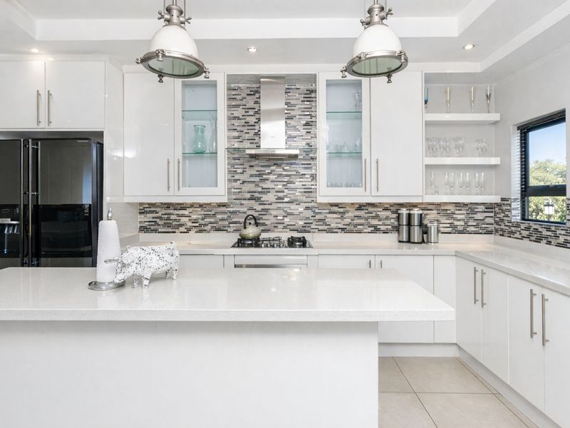 House For Sale in Bryanston - Photo 7