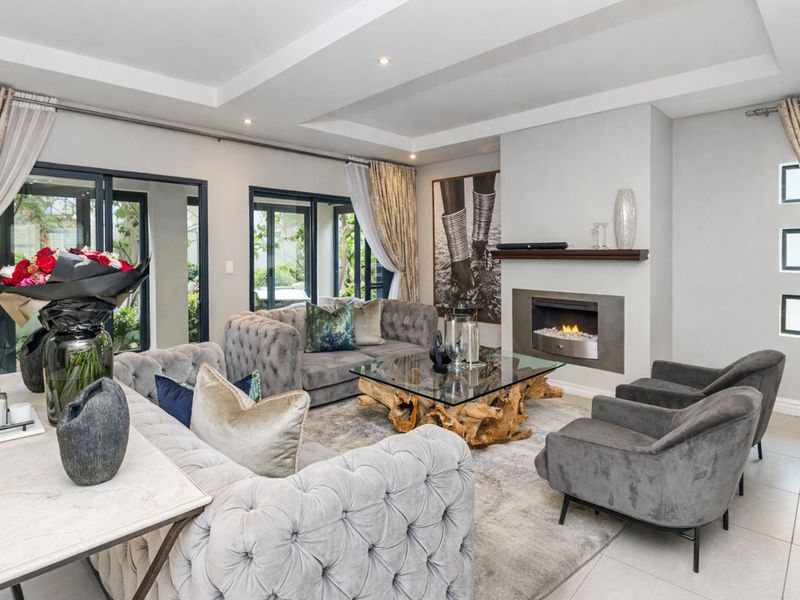 House For Sale in Bryanston - Photo 5