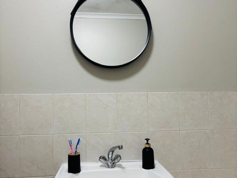 Townhouse For Sale in Wilgeheuwel - Photo 8