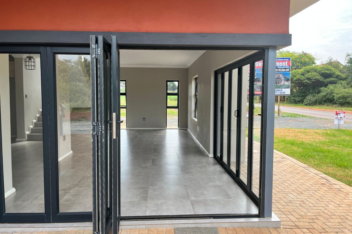 House For Sale in Eldorette - Photo 3