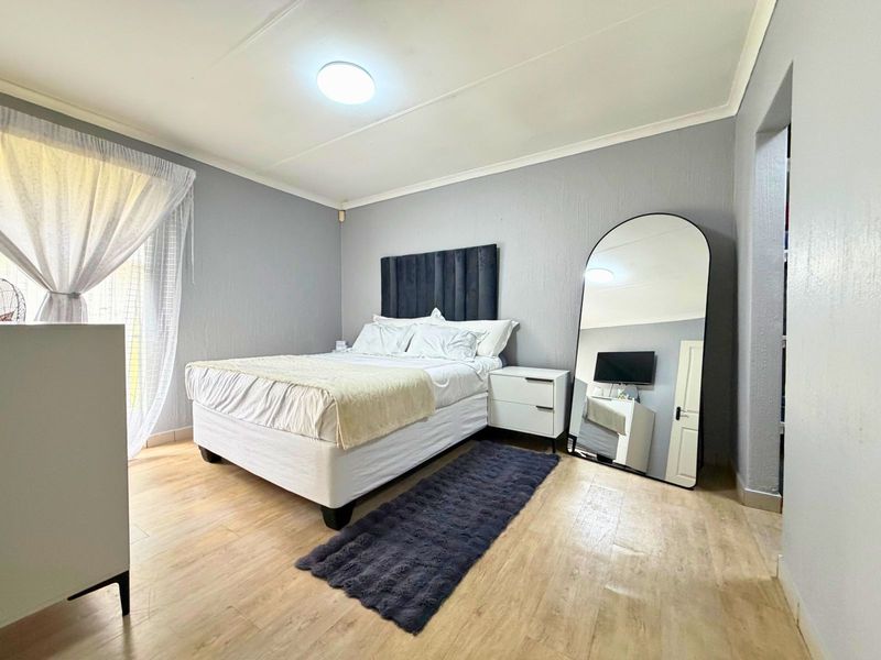 House For Sale in Wilgeheuwel - Photo 10