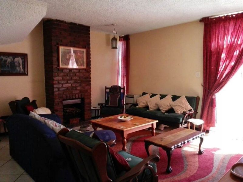 Townhouse For Sale in Windsor East - Photo 2