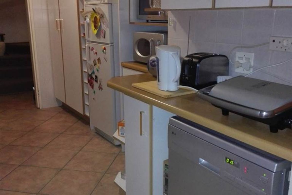 Townhouse For Sale in Windsor East - Photo 4