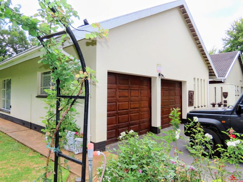 House For Sale in Grimbeeck Park - Photo 2