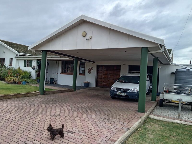 House For Sale in Bluewater Bay - Photo 5