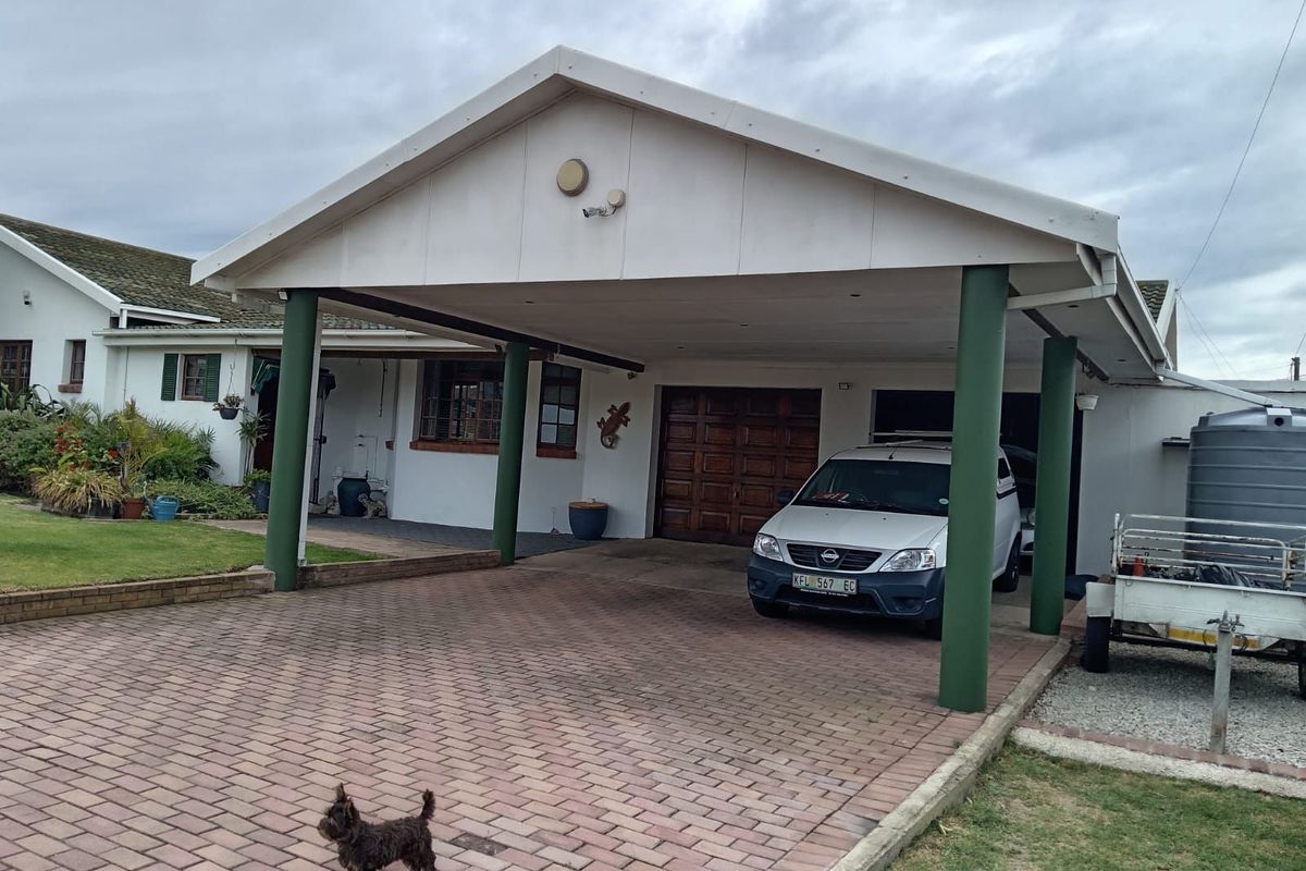 House For Sale in Bluewater Bay - Photo 5