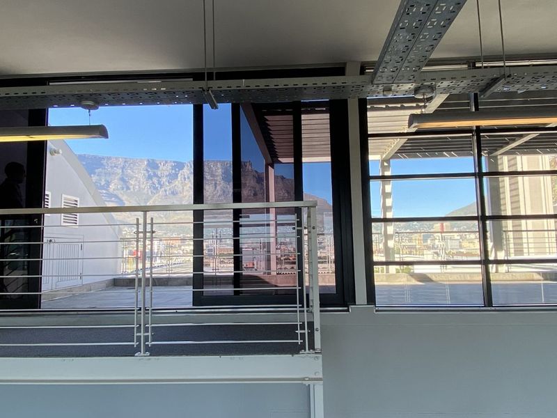 Office To Rent in Foreshore - Photo 2