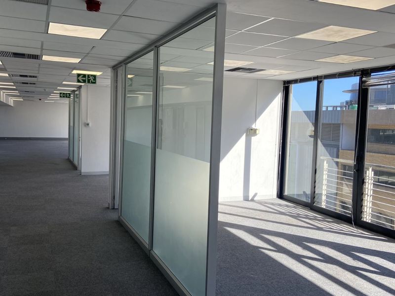 Office To Rent in Foreshore - Photo 8