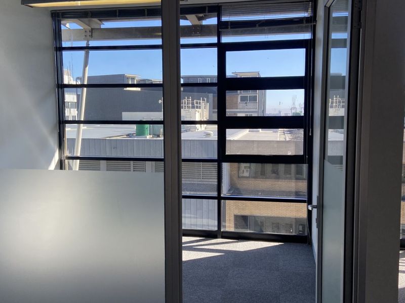 Office To Rent in Foreshore - Photo 7