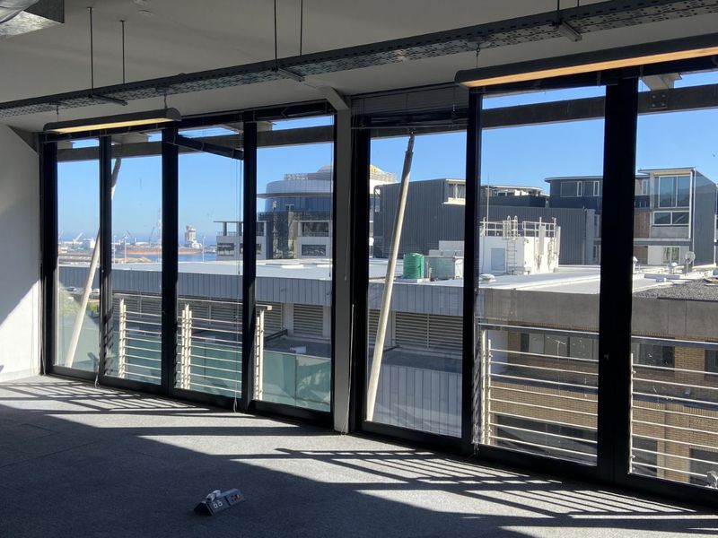 Office To Rent in Foreshore - Photo 4