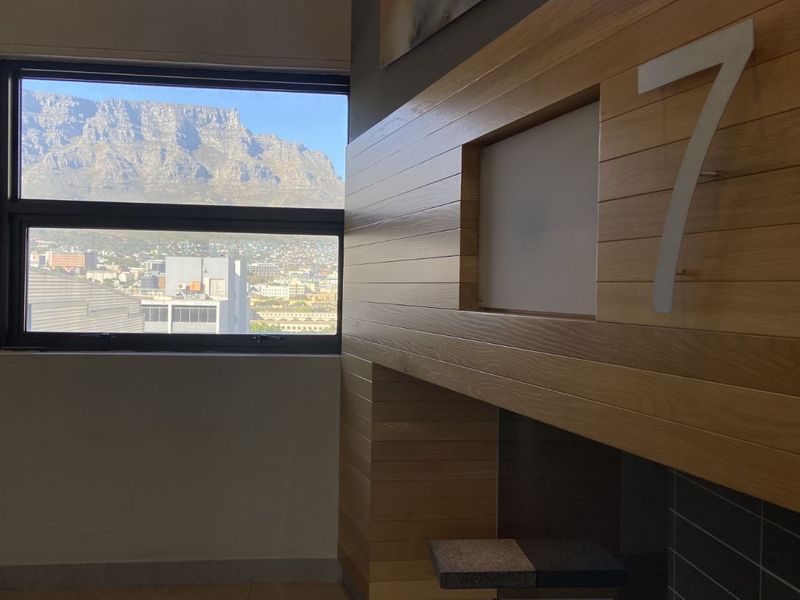 Office To Rent in Foreshore - Photo 5