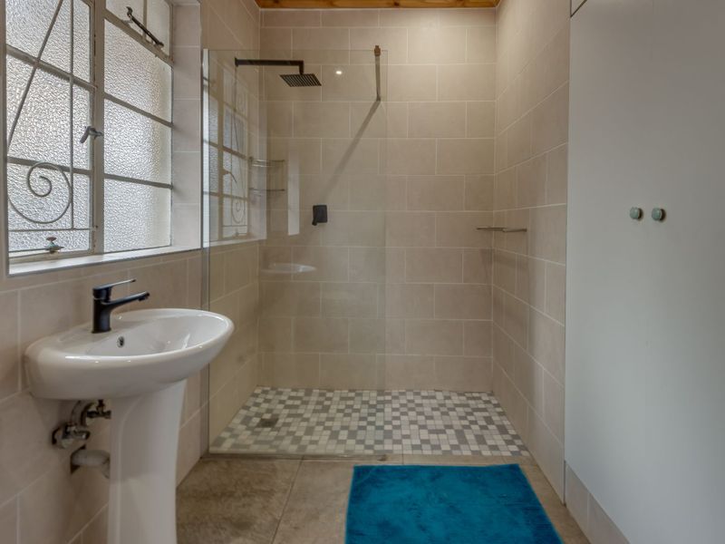 House For Sale in Adcockvale - Photo 8