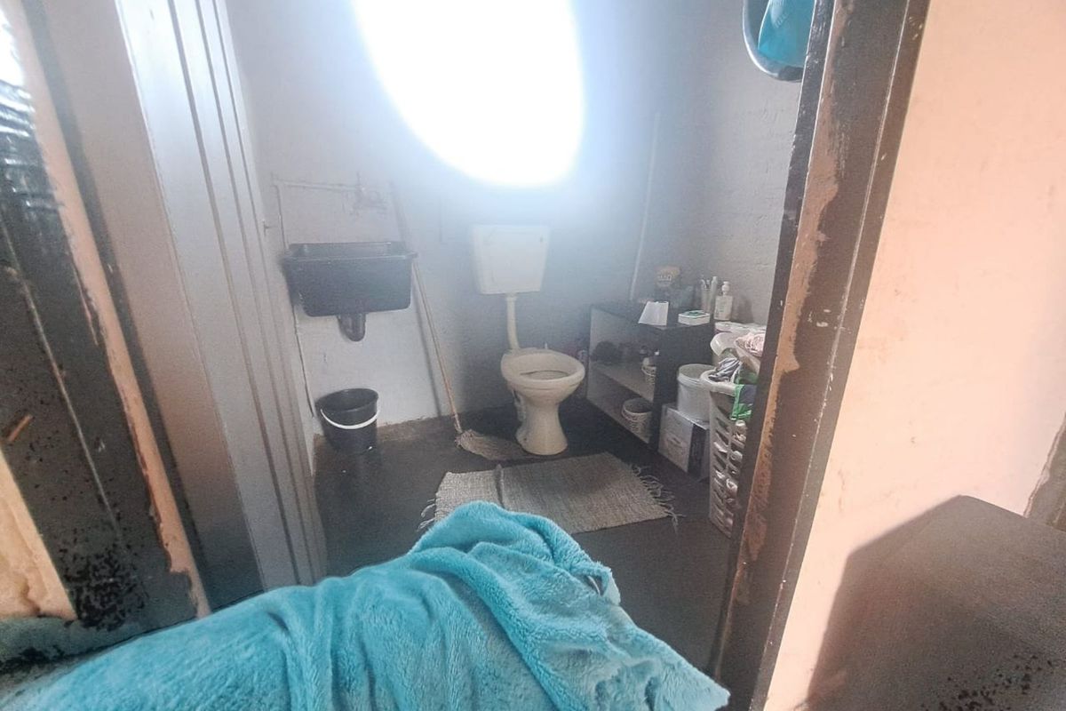 House For Sale in Mamelodi East - Photo 4