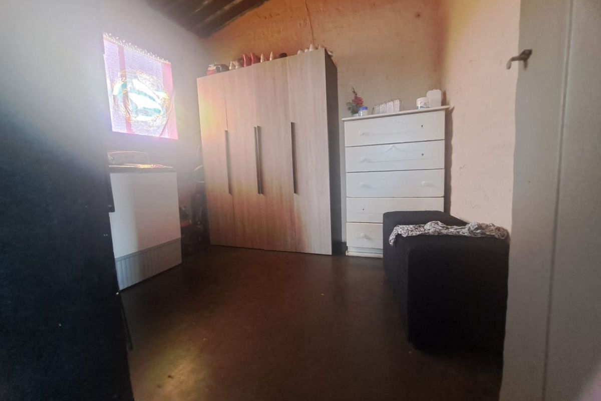 House For Sale in Mamelodi East - Photo 2