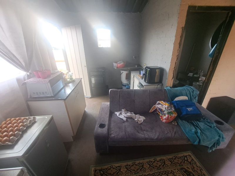 House For Sale in Mamelodi East - Photo 3