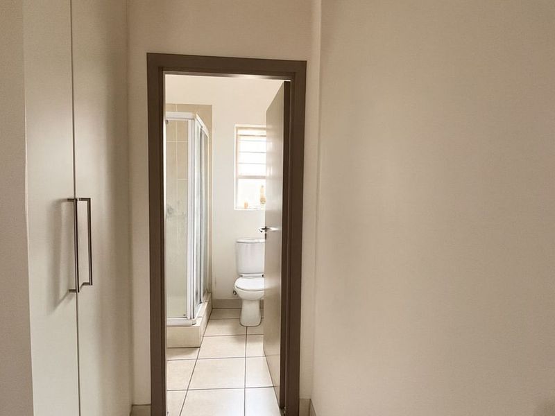 Apartment For Sale in Paulshof - Photo 6