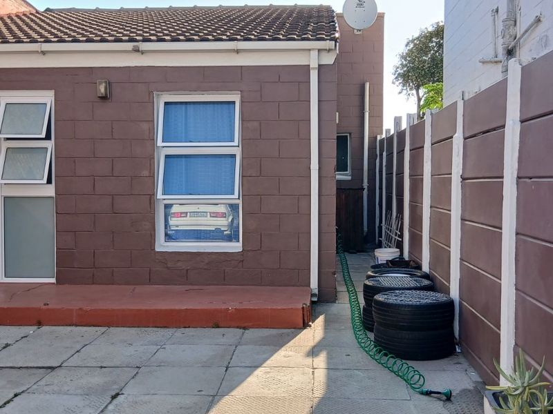 House For Sale in Westridge - Photo 9